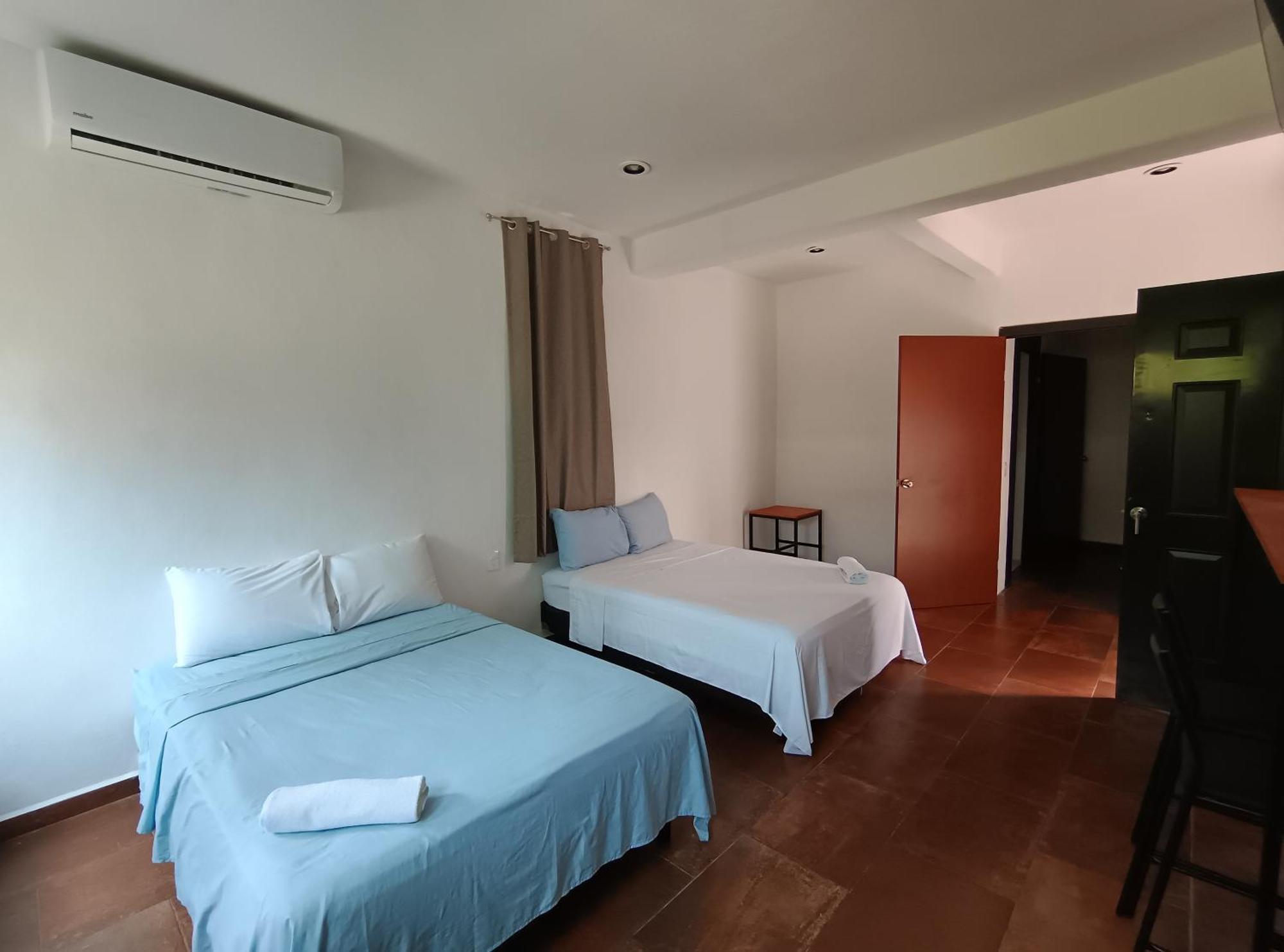 Hotel Miriam Бакалар Екстер'єр фото